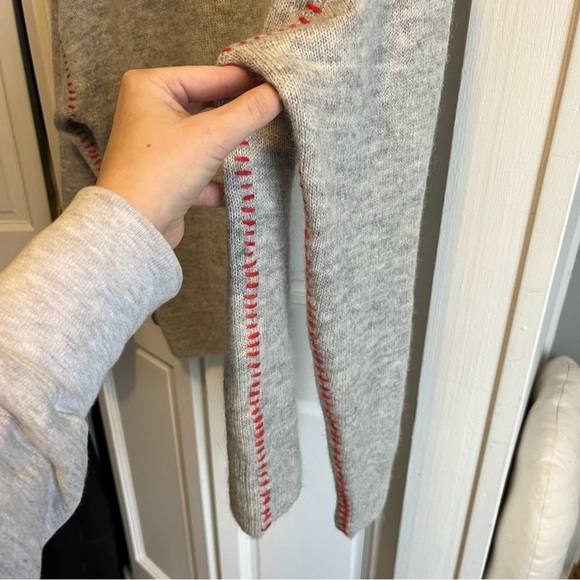 Dylan Harper Sweater | size small - Picture 7 of 9